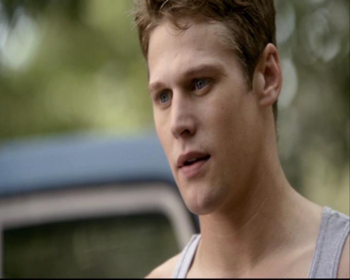 VampireDiariesWorld-dot-org_2x03BadMoonRising1040.jpg