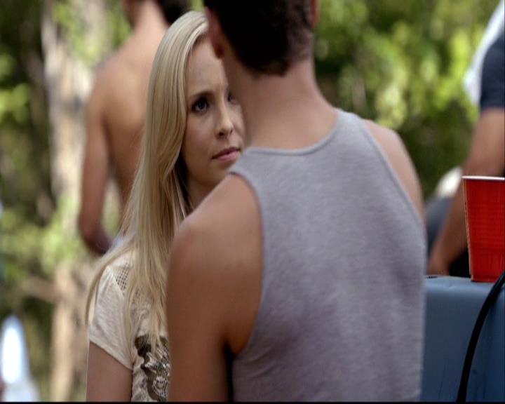 VampireDiariesWorld-dot-org_2x03BadMoonRising1041.jpg