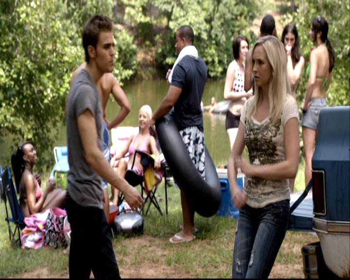 VampireDiariesWorld-dot-org_2x03BadMoonRising1044.jpg