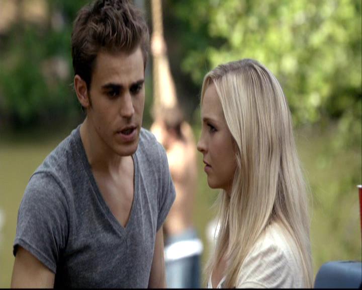 VampireDiariesWorld-dot-org_2x03BadMoonRising1049.jpg