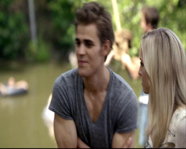 VampireDiariesWorld-dot-org_2x03BadMoonRising1068.jpg