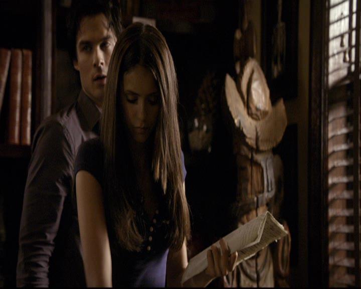 VampireDiariesWorld-dot-org_2x03BadMoonRising1077.jpg