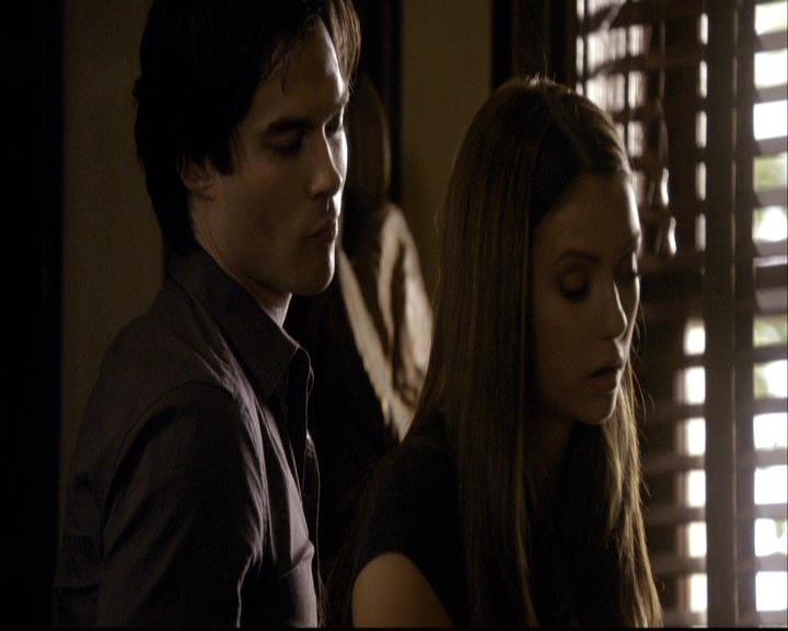 VampireDiariesWorld-dot-org_2x03BadMoonRising1079.jpg