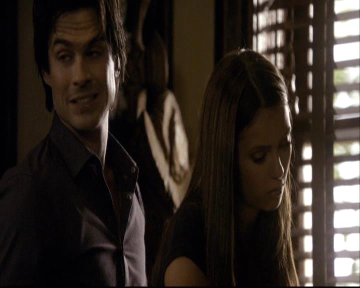 VampireDiariesWorld-dot-org_2x03BadMoonRising1081.jpg