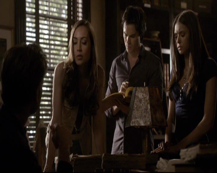 VampireDiariesWorld-dot-org_2x03BadMoonRising1117.jpg