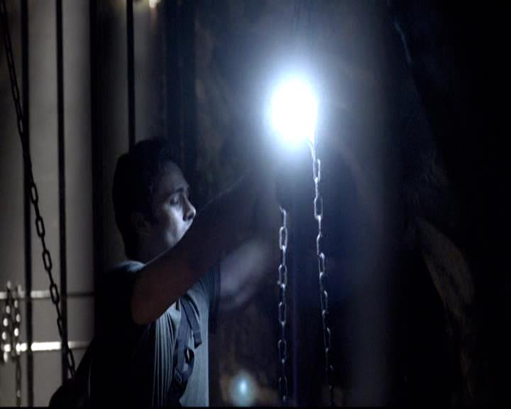 VampireDiariesWorld-dot-org_2x03BadMoonRising1146.jpg