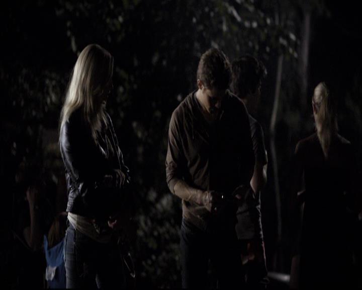 VampireDiariesWorld-dot-org_2x03BadMoonRising1221.jpg