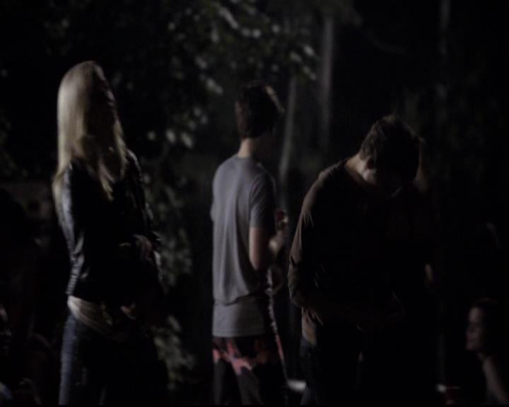 VampireDiariesWorld-dot-org_2x03BadMoonRising1222.jpg