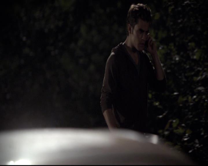 VampireDiariesWorld-dot-org_2x03BadMoonRising1230.jpg