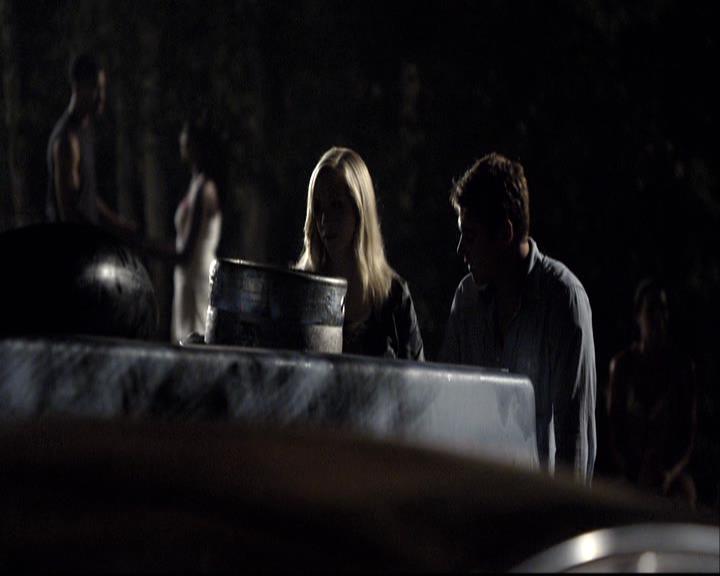 VampireDiariesWorld-dot-org_2x03BadMoonRising1232.jpg