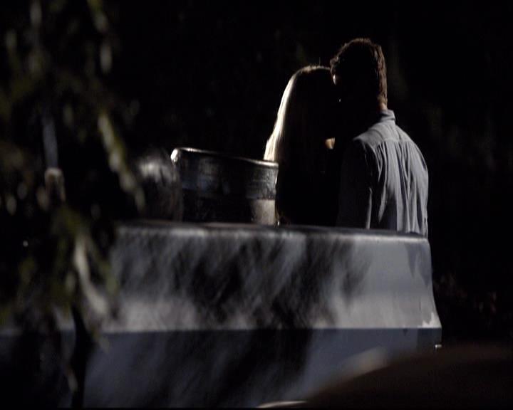 VampireDiariesWorld-dot-org_2x03BadMoonRising1262.jpg