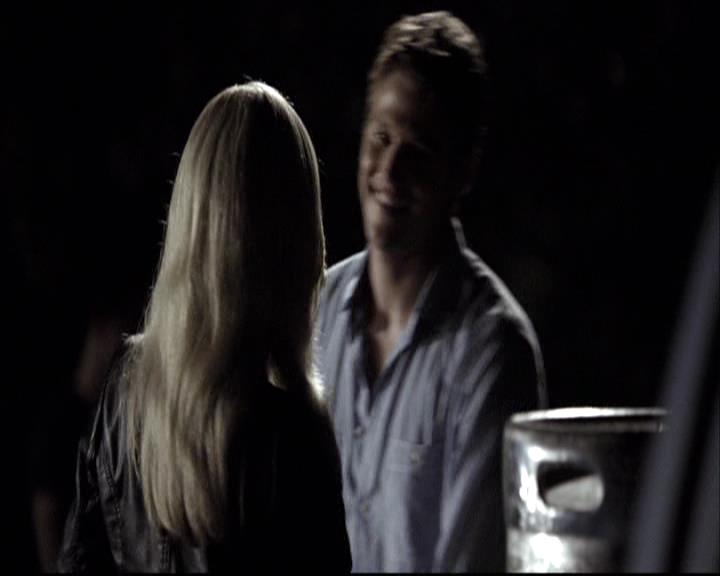 VampireDiariesWorld-dot-org_2x03BadMoonRising1270.jpg