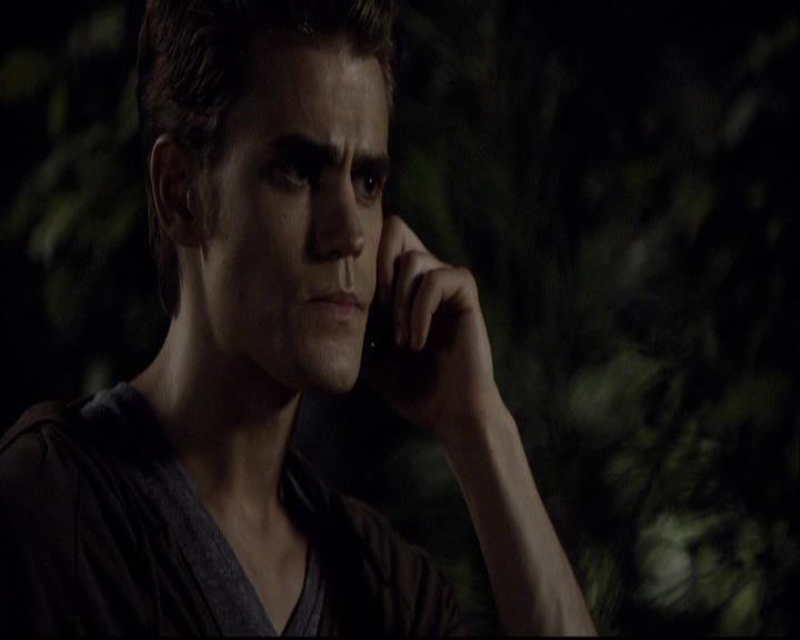 VampireDiariesWorld-dot-org_2x03BadMoonRising1278.jpg