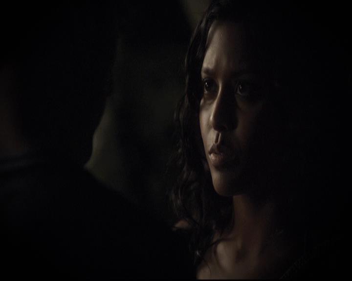 VampireDiariesWorld-dot-org_2x03BadMoonRising1535.jpg