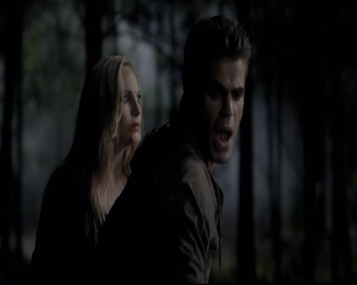 VampireDiariesWorld-dot-org_2x03BadMoonRising1846.jpg