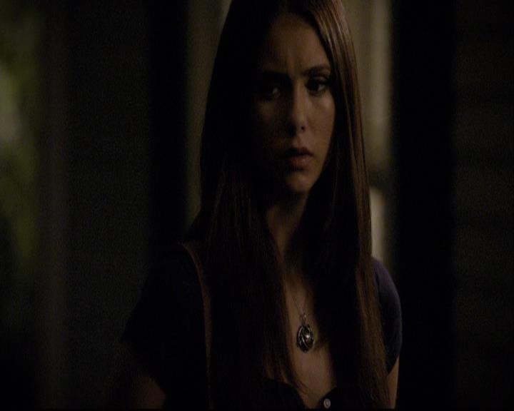 VampireDiariesWorld-dot-org_2x03BadMoonRising2219.jpg