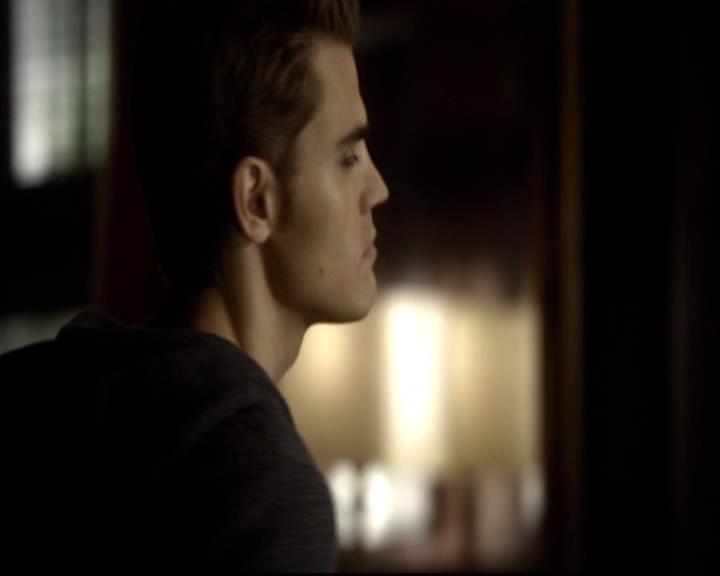 VampireDiariesWorld-dot-org_2x04MemoryLane0300.jpg