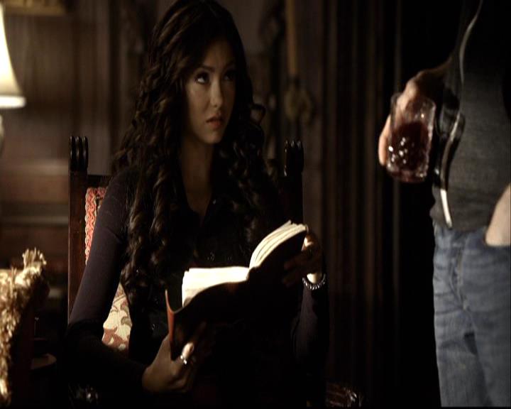 VampireDiariesWorld-dot-org_2x04MemoryLane0302.jpg