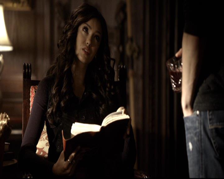 VampireDiariesWorld-dot-org_2x04MemoryLane0303.jpg