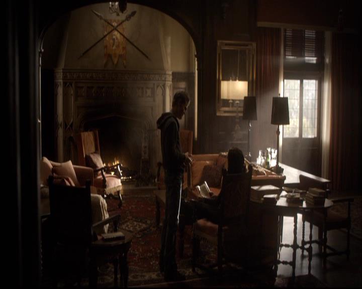 VampireDiariesWorld-dot-org_2x04MemoryLane0304.jpg