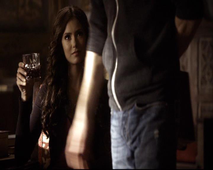 VampireDiariesWorld-dot-org_2x04MemoryLane0310.jpg