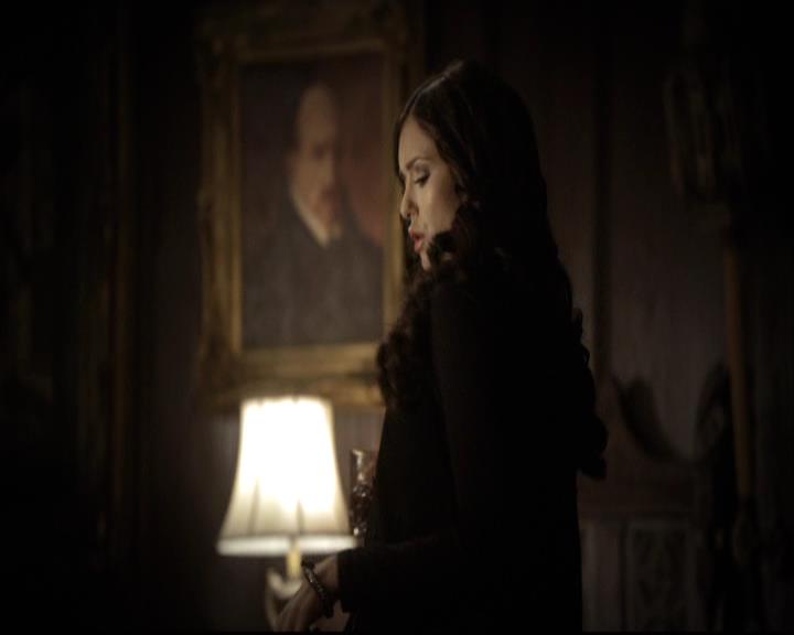 VampireDiariesWorld-dot-org_2x04MemoryLane0334.jpg