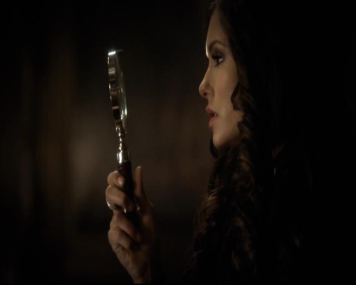 VampireDiariesWorld-dot-org_2x04MemoryLane0340.jpg