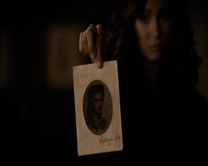 VampireDiariesWorld-dot-org_2x04MemoryLane0459.jpg