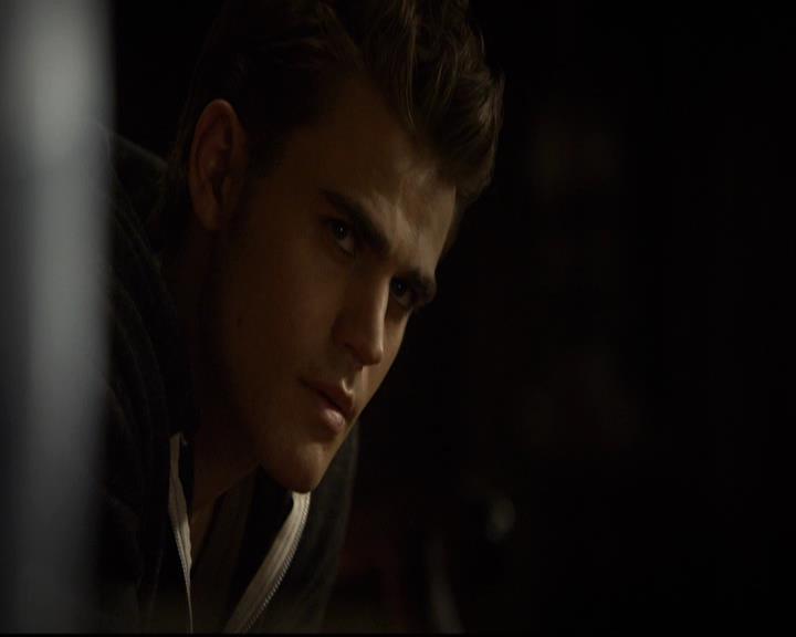 VampireDiariesWorld-dot-org_2x04MemoryLane0470.jpg