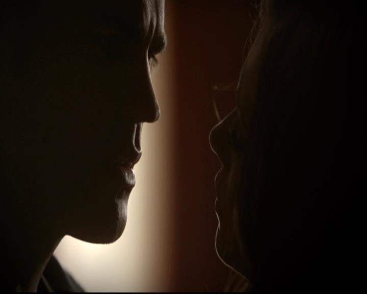 VampireDiariesWorld-dot-org_2x04MemoryLane0508.jpg