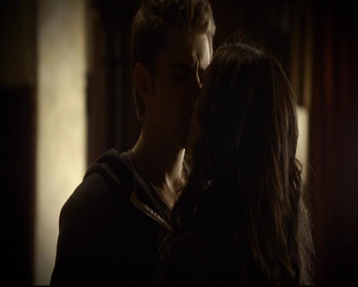 VampireDiariesWorld-dot-org_2x04MemoryLane0512.jpg