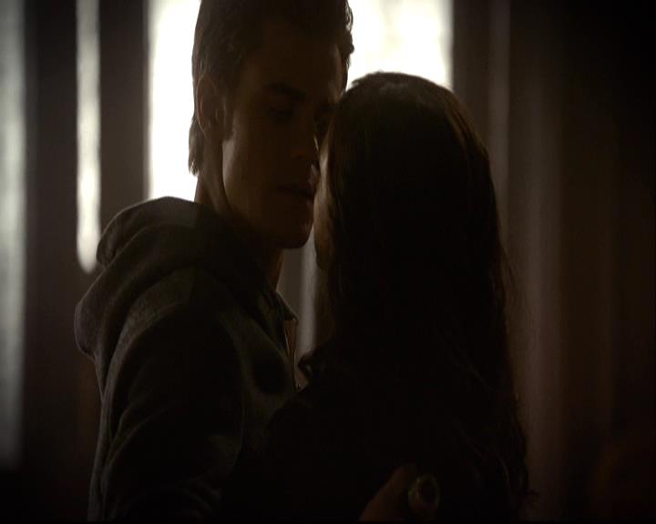 VampireDiariesWorld-dot-org_2x04MemoryLane0516.jpg