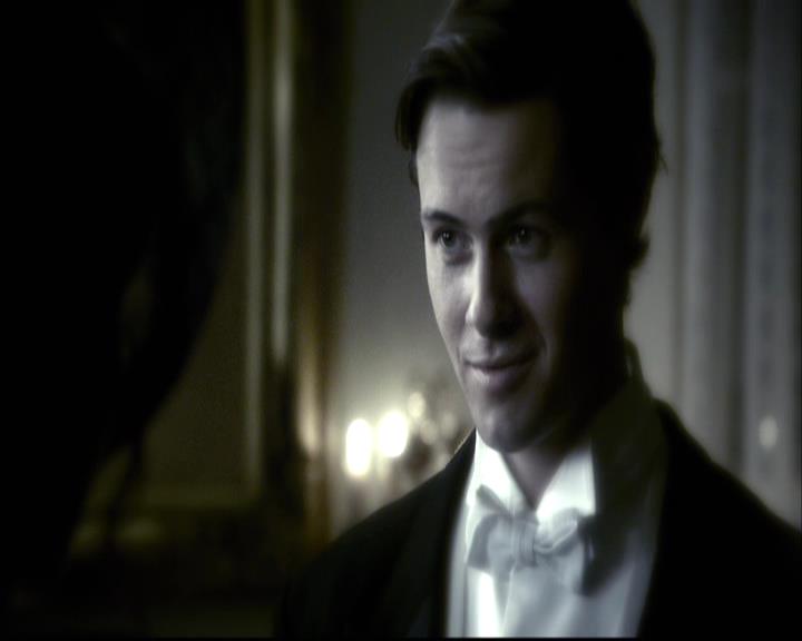 VampireDiariesWorld-dot-org_2x04MemoryLane0619.jpg