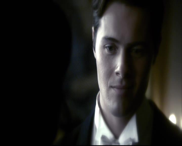 VampireDiariesWorld-dot-org_2x04MemoryLane0643.jpg