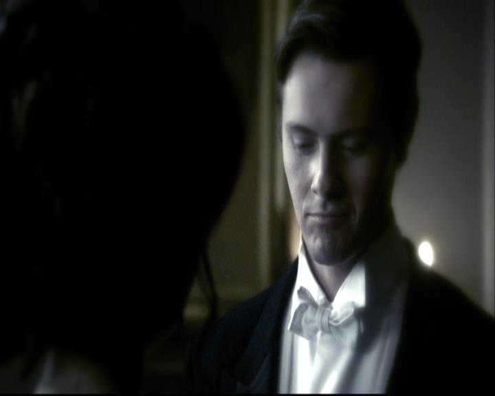 VampireDiariesWorld-dot-org_2x04MemoryLane0650.jpg