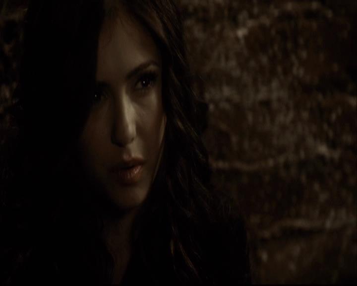 VampireDiariesWorld-dot-org_2x04MemoryLane0833.jpg