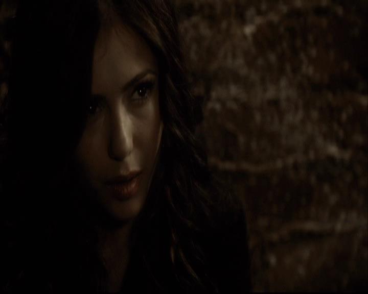 VampireDiariesWorld-dot-org_2x04MemoryLane0834.jpg