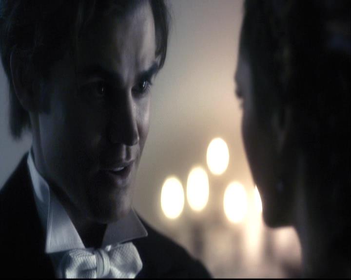 VampireDiariesWorld-dot-org_2x04MemoryLane0882.jpg