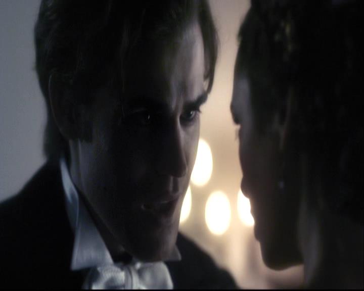 VampireDiariesWorld-dot-org_2x04MemoryLane0911.jpg