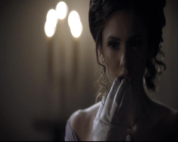 VampireDiariesWorld-dot-org_2x04MemoryLane0981.jpg