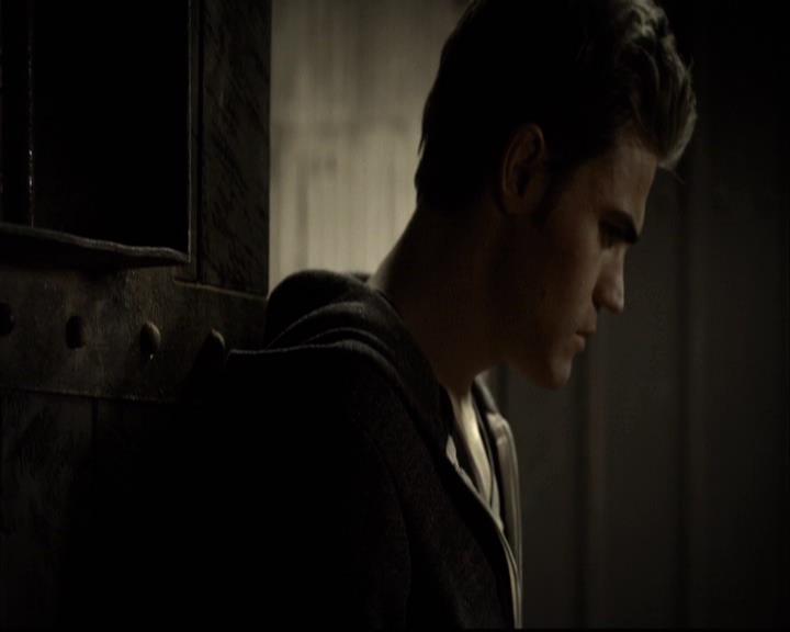 VampireDiariesWorld-dot-org_2x04MemoryLane0989.jpg