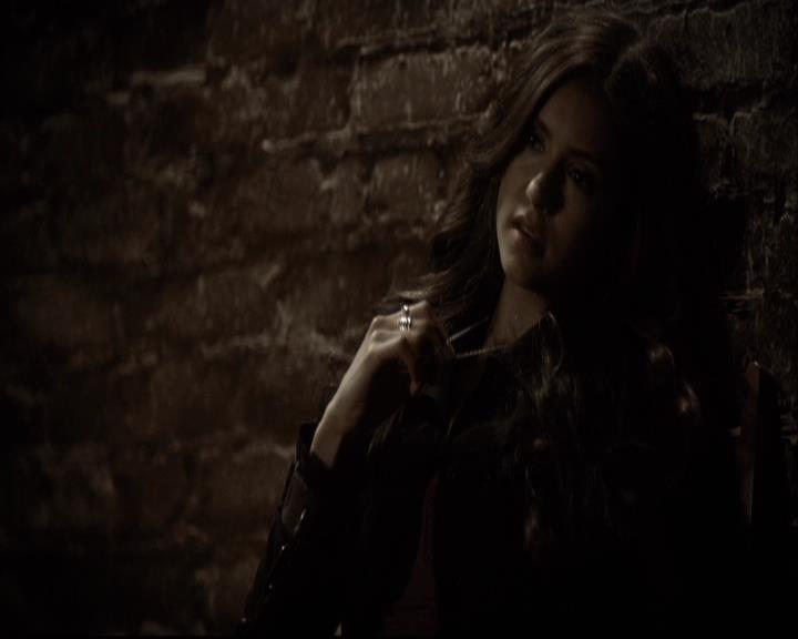 VampireDiariesWorld-dot-org_2x04MemoryLane1077.jpg