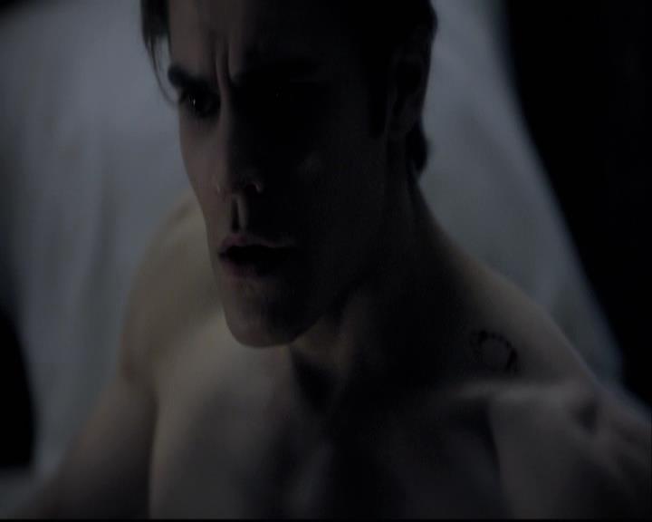 VampireDiariesWorld-dot-org_2x04MemoryLane1290.jpg