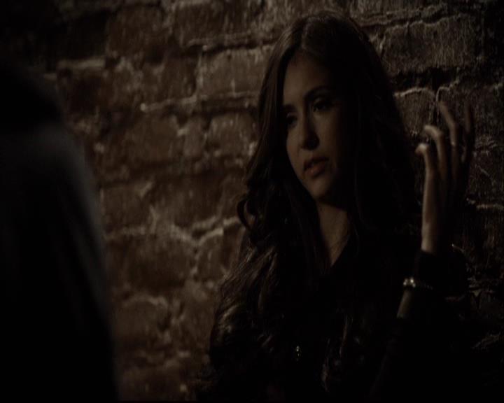 VampireDiariesWorld-dot-org_2x04MemoryLane1314.jpg