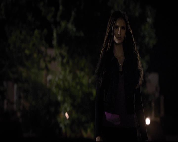 VampireDiariesWorld-dot-org_2x04MemoryLane2175.jpg