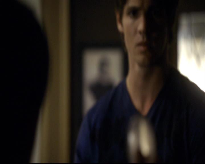 VampireDiariesWorld-dot-org_2x05KillOrBeKilled1233.jpg