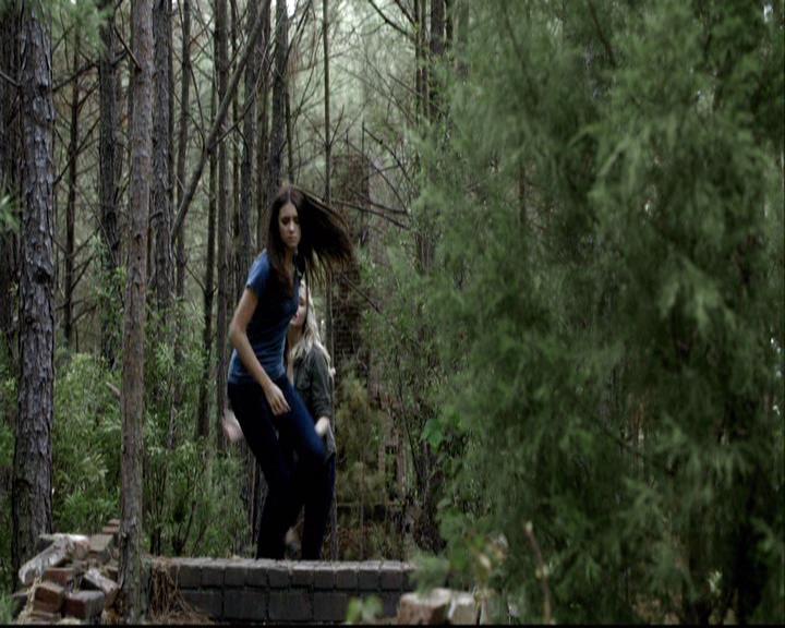 VampireDiariesWorld-dot-org_2x05KillOrBeKilled1405.jpg