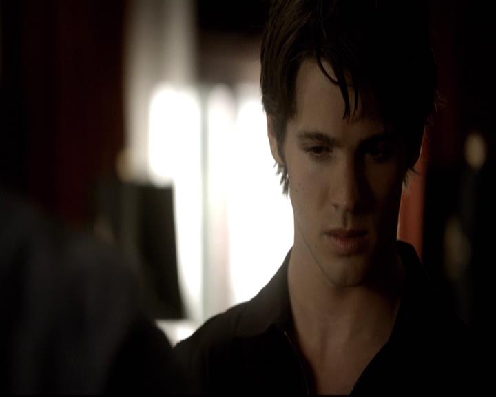 VampireDiariesWorld-dot-org_2x06PlanB0450.jpg