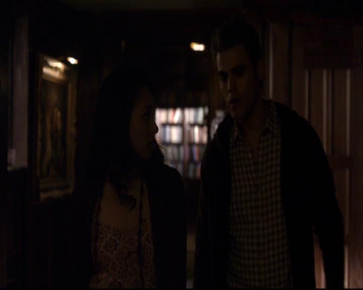 VampireDiariesWorld-dot-org_2x07Masquerade0328.jpg