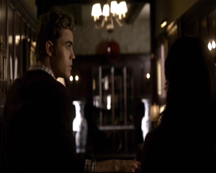VampireDiariesWorld-dot-org_2x07Masquerade0331.jpg